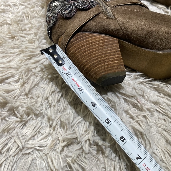 🤠-Not Rated Western Heeled Boots-🤠 - Picture 7 of 8